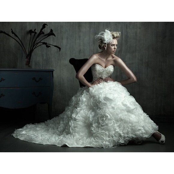 Allure Bridals Wedding Gown C176 - Picture 2 of 2